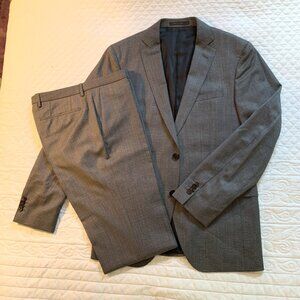 Hugo Boss Gray Suit - Unworn